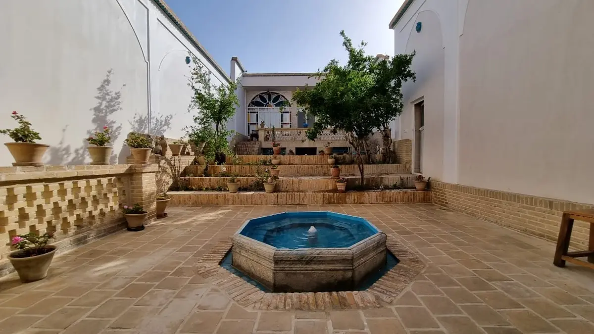 بوم گردی سرای ملک واحد اسلیمی -   