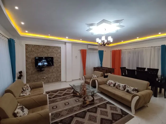 تکراری /سه خوابه دوبلکس استخردار سفید -   