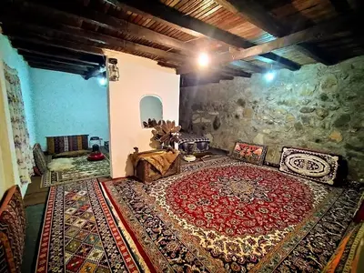 کلبه دوخوابه باغ صنم