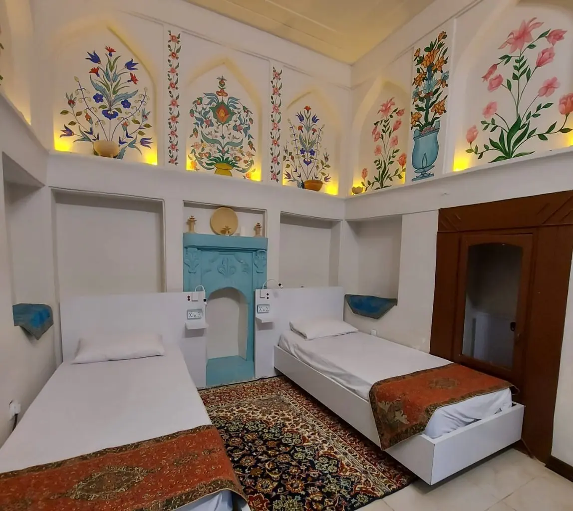 اقامتگاه سنتی طاها - واحد ۷