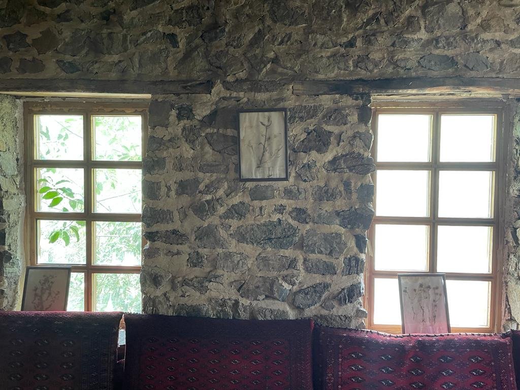 بومگردی ارگ سنگی سنگان - واحد سنگی بزرگ