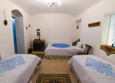 بومگردی سرای ملک واحد خلوت سرا