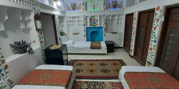 اقامتگاه سنتی طاها - واحد ۱۳