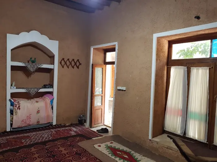 بوم گردی نی چشمه - واحد صندوق خانه