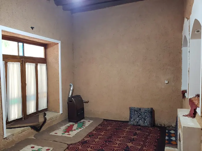 بوم گردی نی چشمه - واحد صندوق خانه