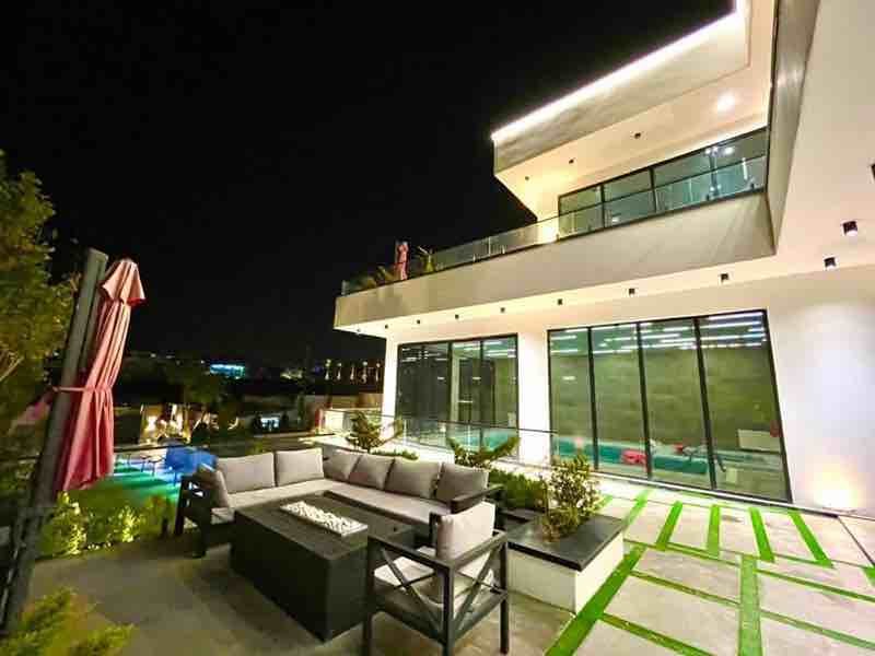 ویلا سه خوابه استخردار آبگرم ایوان - انتخاب عنوان تصویر