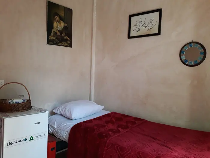 بوم گردی علی قلی آقا - واحد دوتخته همکف 2 - نمای از اتاق