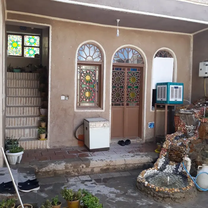 بوم گردی علی قلی آقا - واحد دوتخته همکف 2 - حیاط اقامتگاه