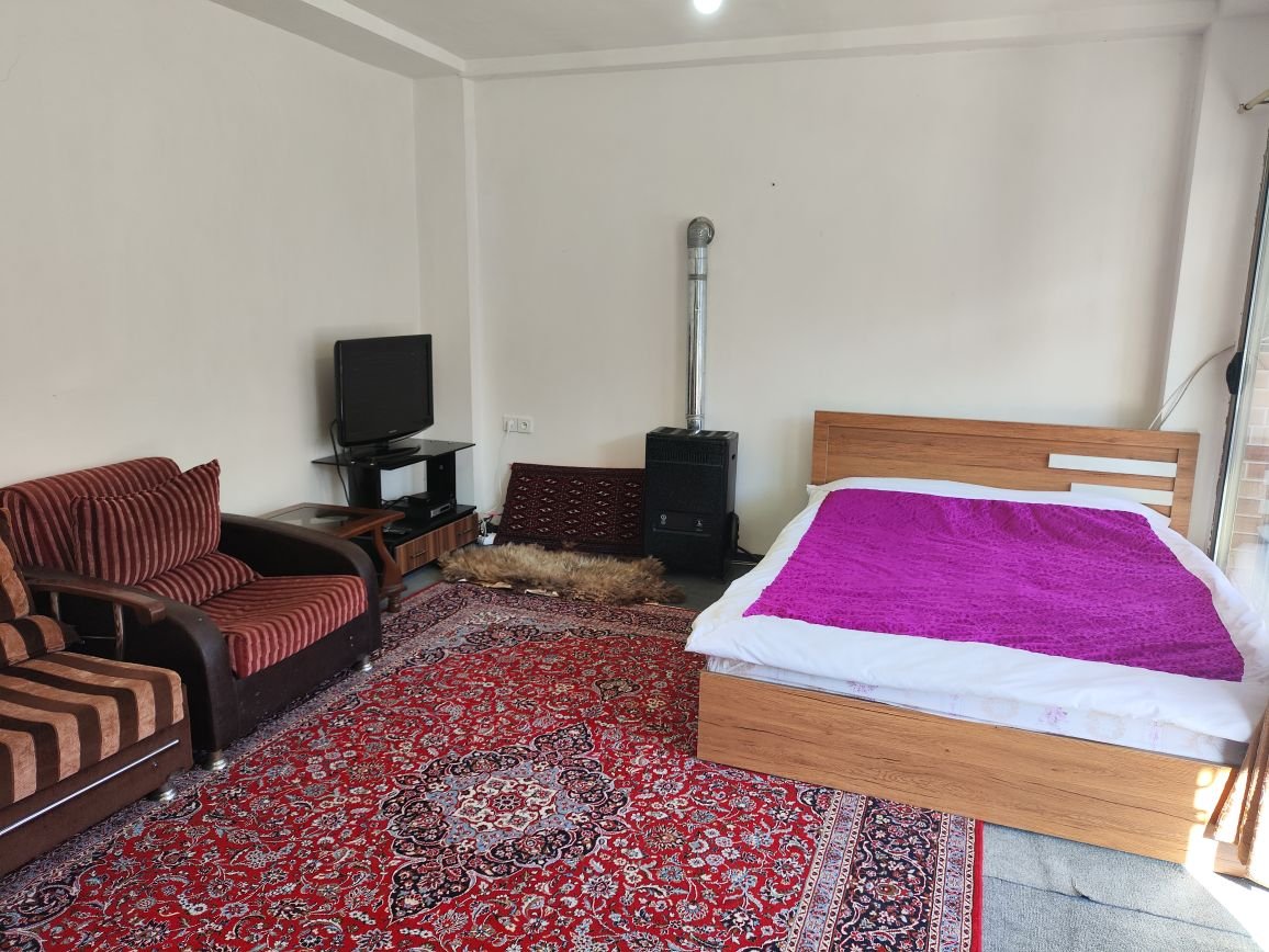 فلت شیشه ای - هال