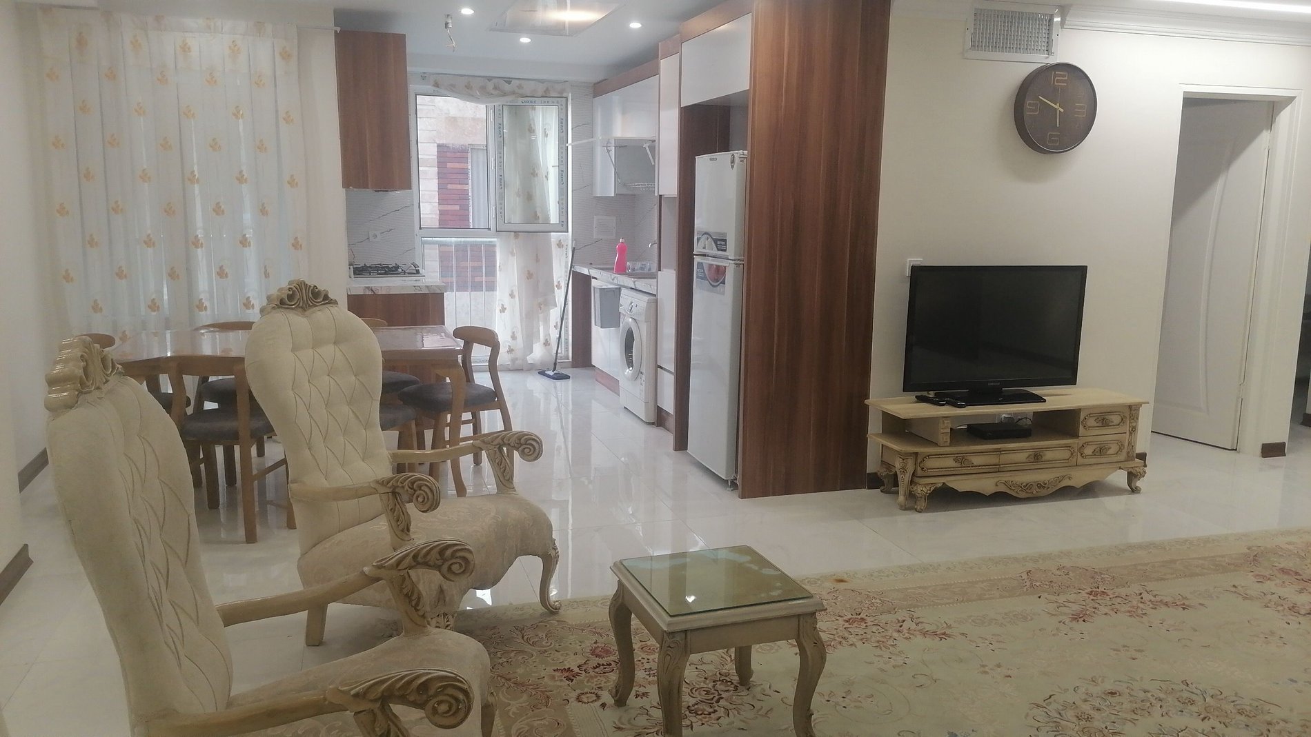 آپارتمان دوخوابه بهاران 3