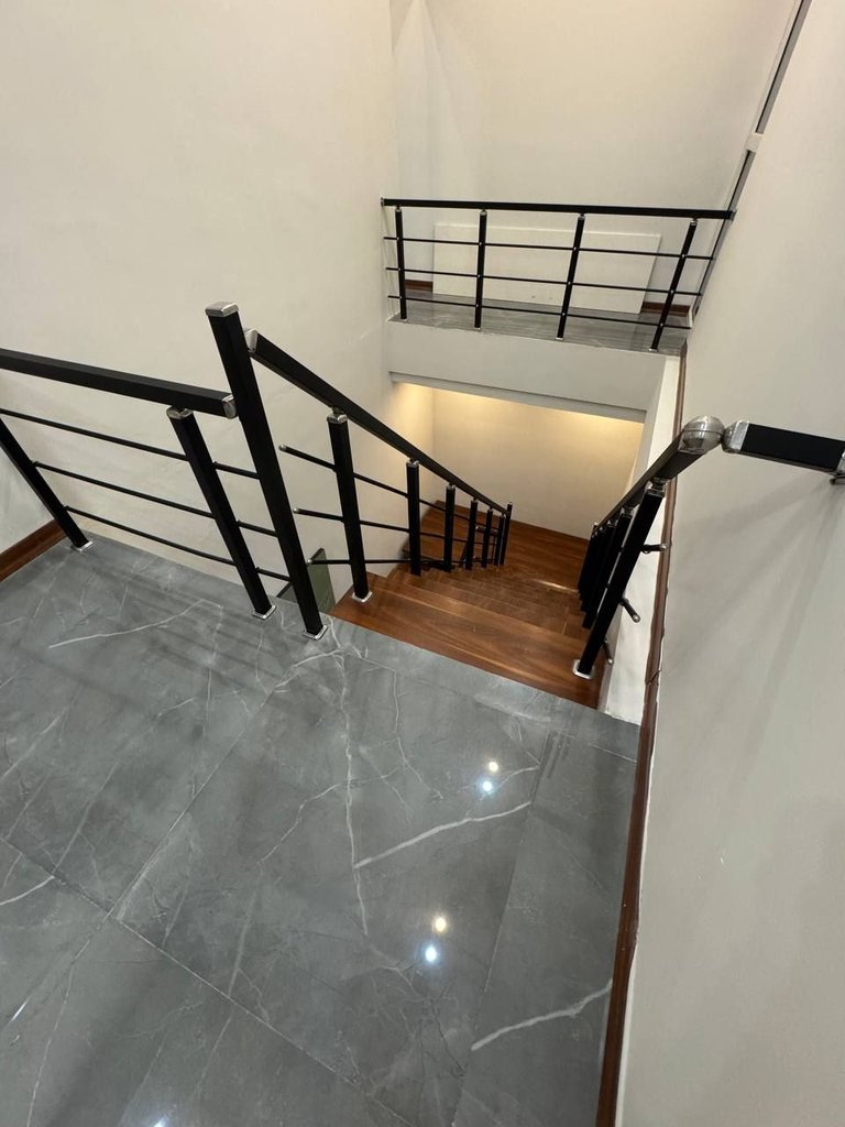 سه خوابه دوبلکس استخردار هستی