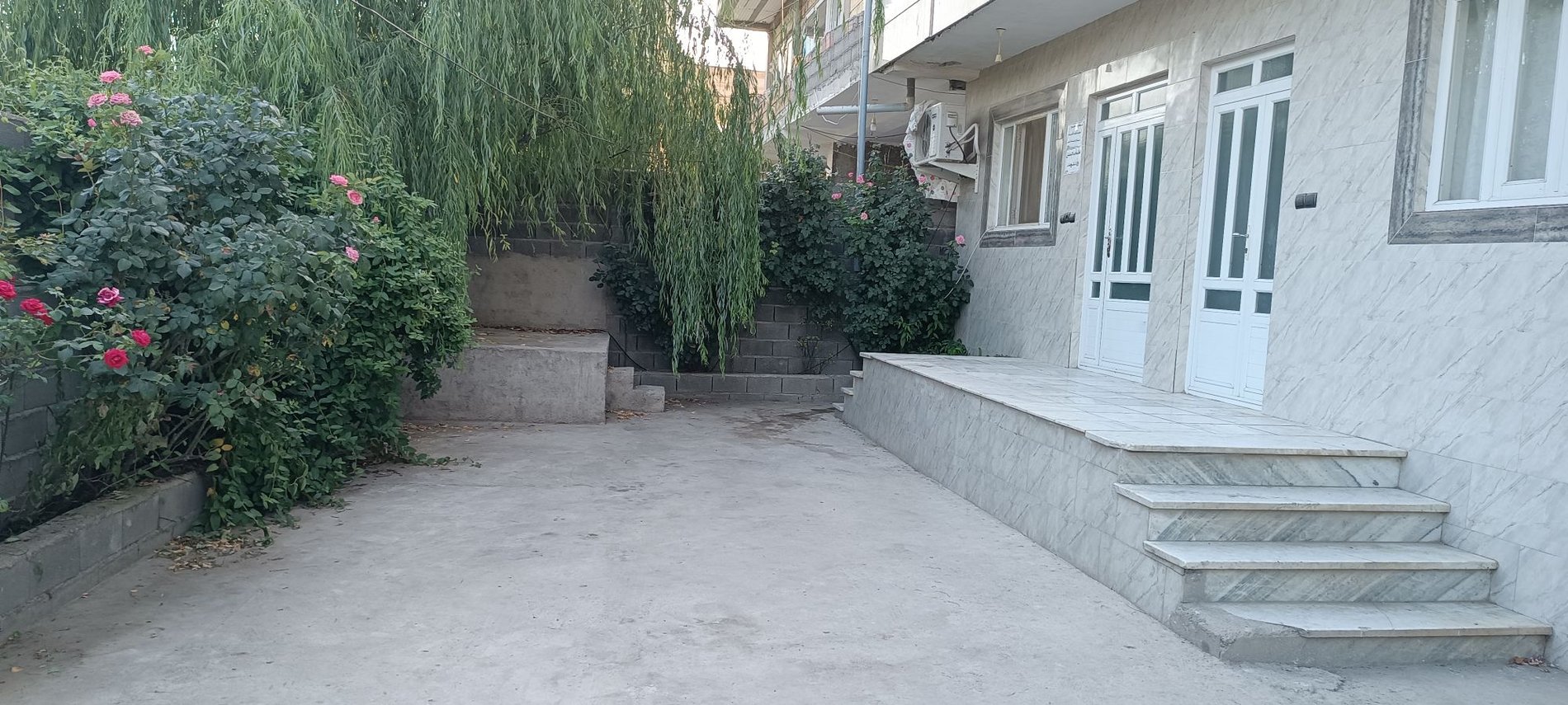 ویلا دوخوابه جنگلی آراز