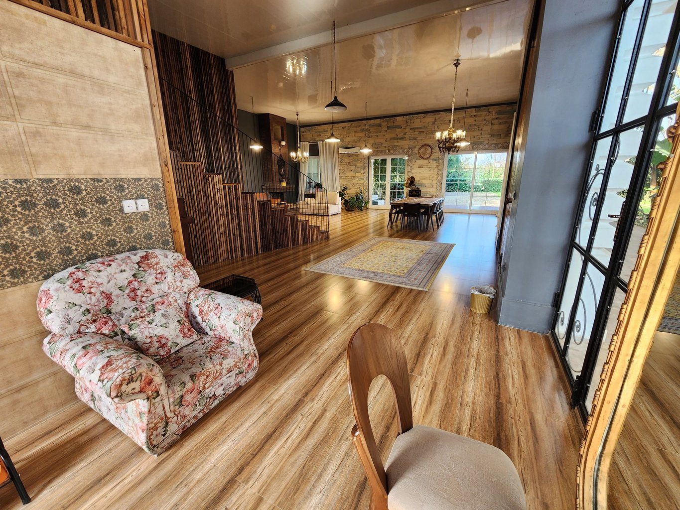 دوخوابه باغ جی تی