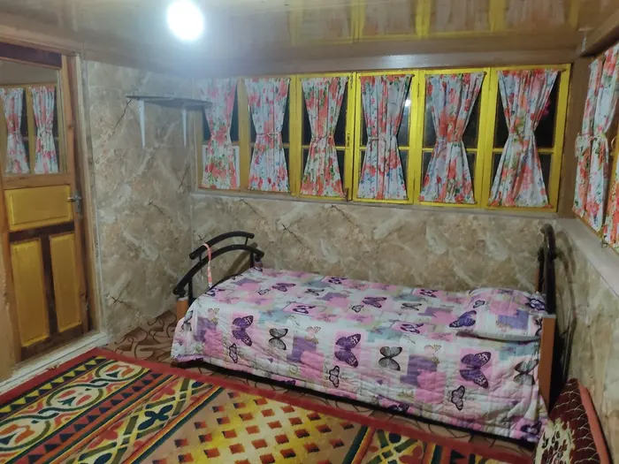 کلبه دوخوابه جنگلی هلی تی تی لفور