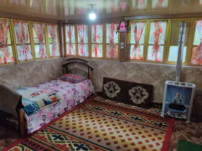 کلبه دوخوابه جنگلی هلی تی تی لفور