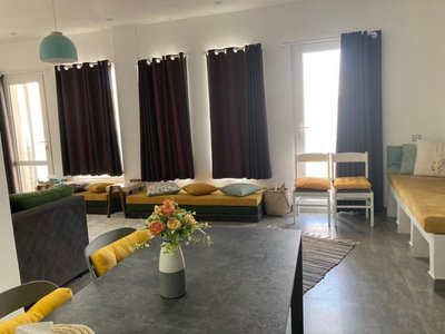 مجتمع اقامتی یک خوابه بادگیر سفید - واحد 1