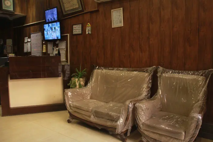 سوئیت واحد ۴۰۲ مشیری