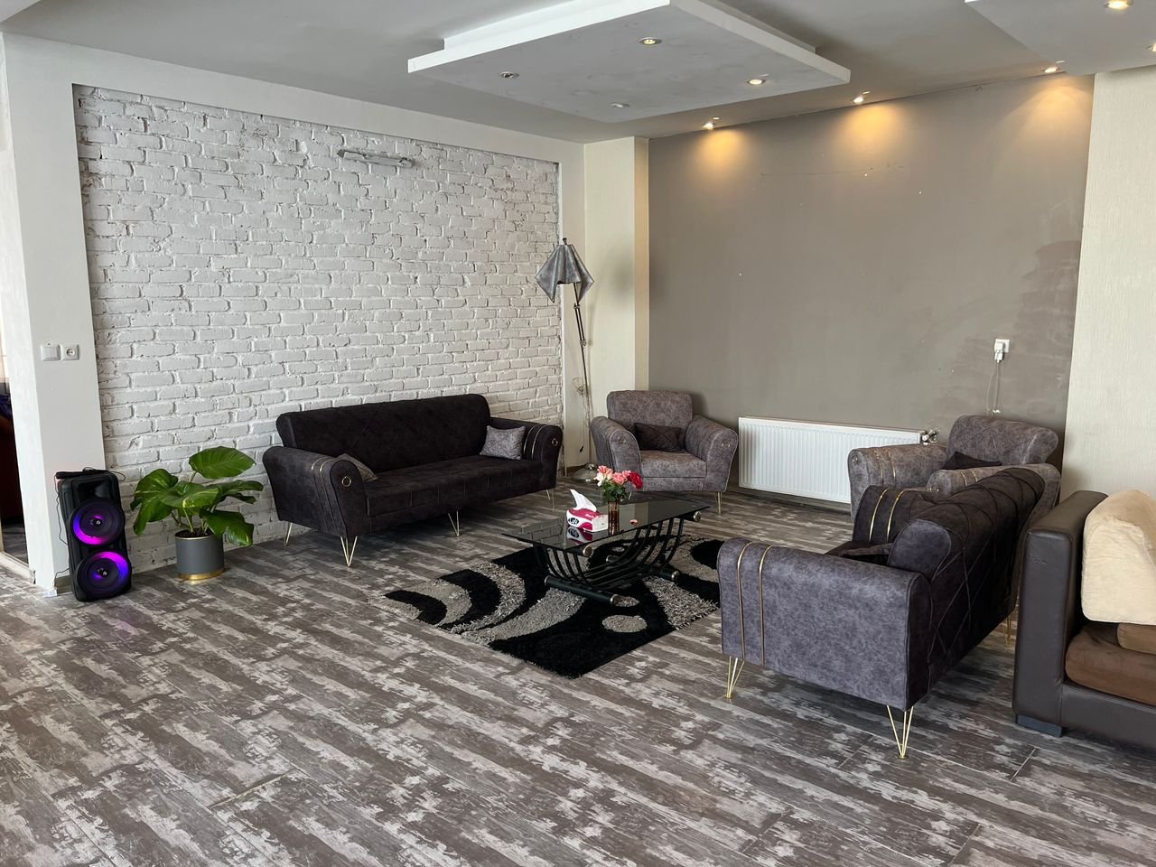 ویلا سه خوابه استخردار آبگرم اقاقیا ۱