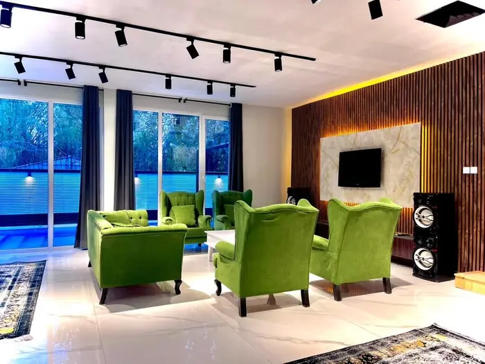 ویلا دوخوابه استخردار آبگرم شاهین