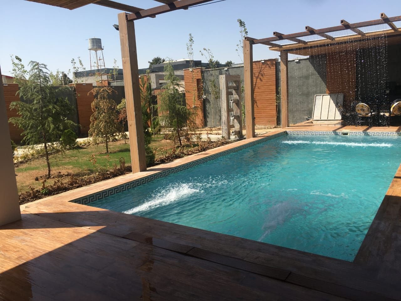 دوخوابه- مستر استخردار چهارفصل چهارباغ