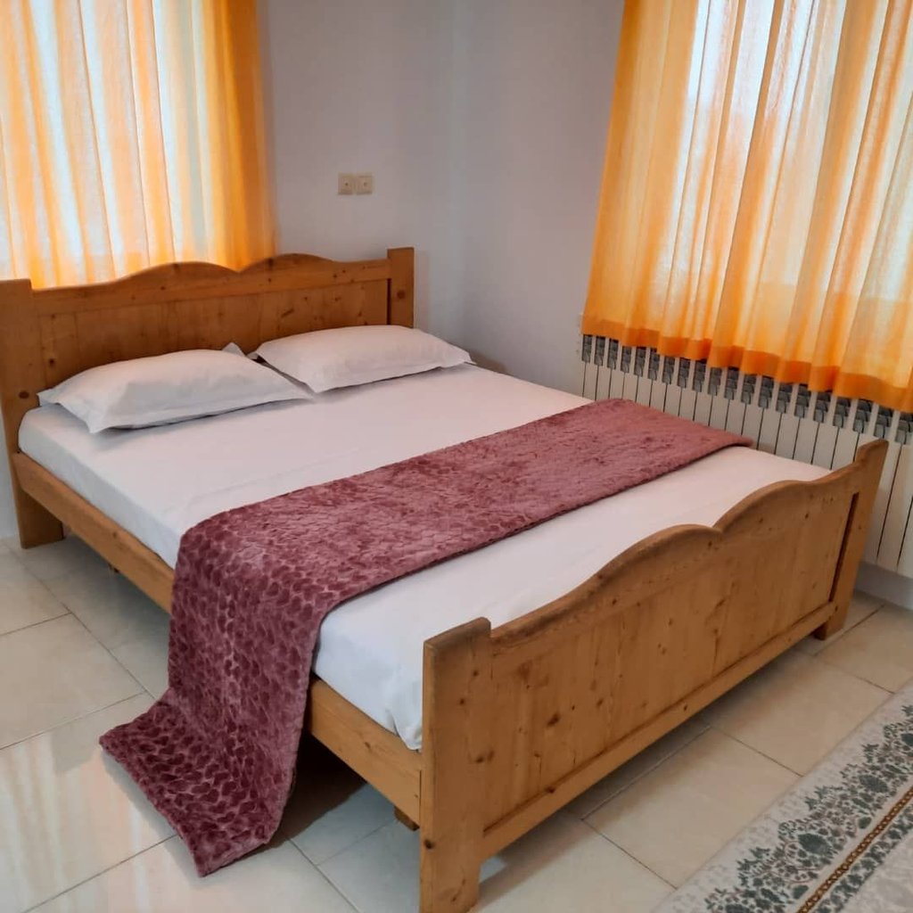 سه خوابه جنگلی شاهد