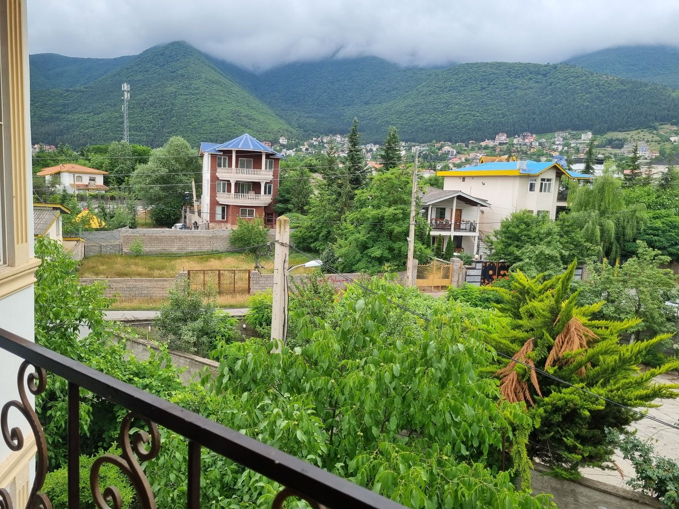 سه خوابه جنگلی مهستان 2