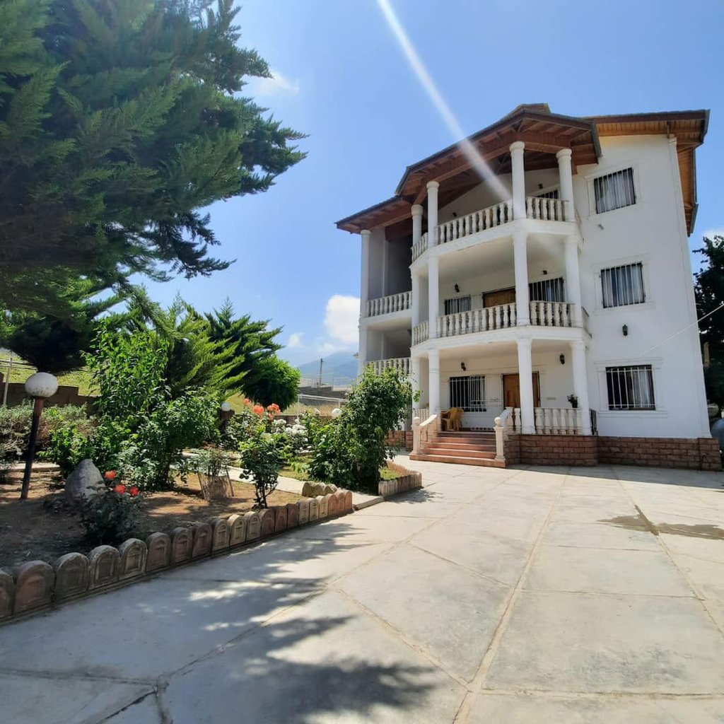 دوخوابه جنگلی بهاران