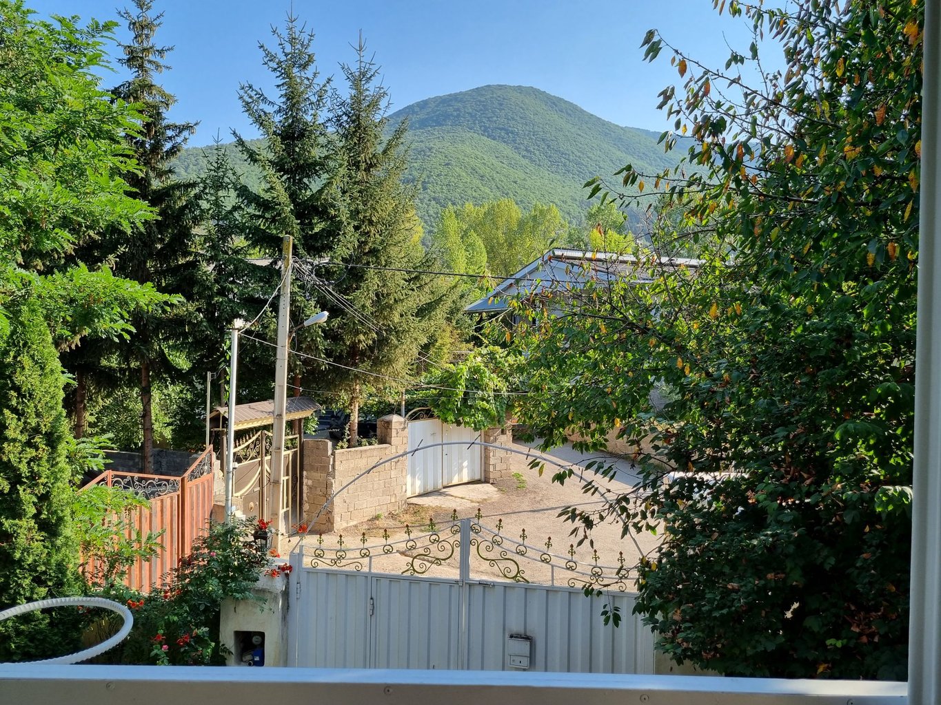 دوخوابه جنگلی معین 1