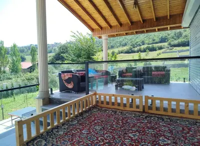 ویلا سه خوابه جنگلی استخردار آبگرم مهستان