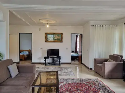 ویلا دوخوابه جنگلی بام اجابیت ۱