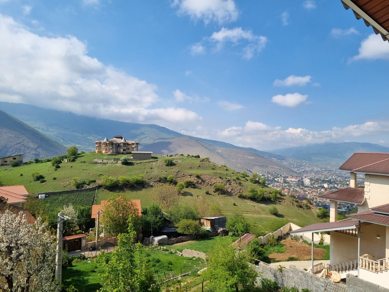 دو خوابه جنگلی بام اجابیت ۲