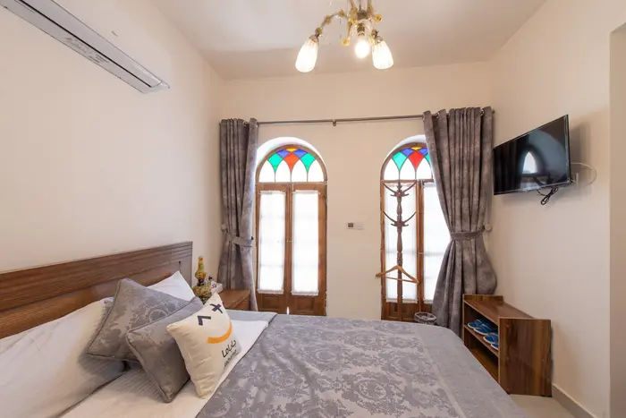 اقامتگاه سنتی هزار و یک شب چهارباغ - واحد اسپادانا