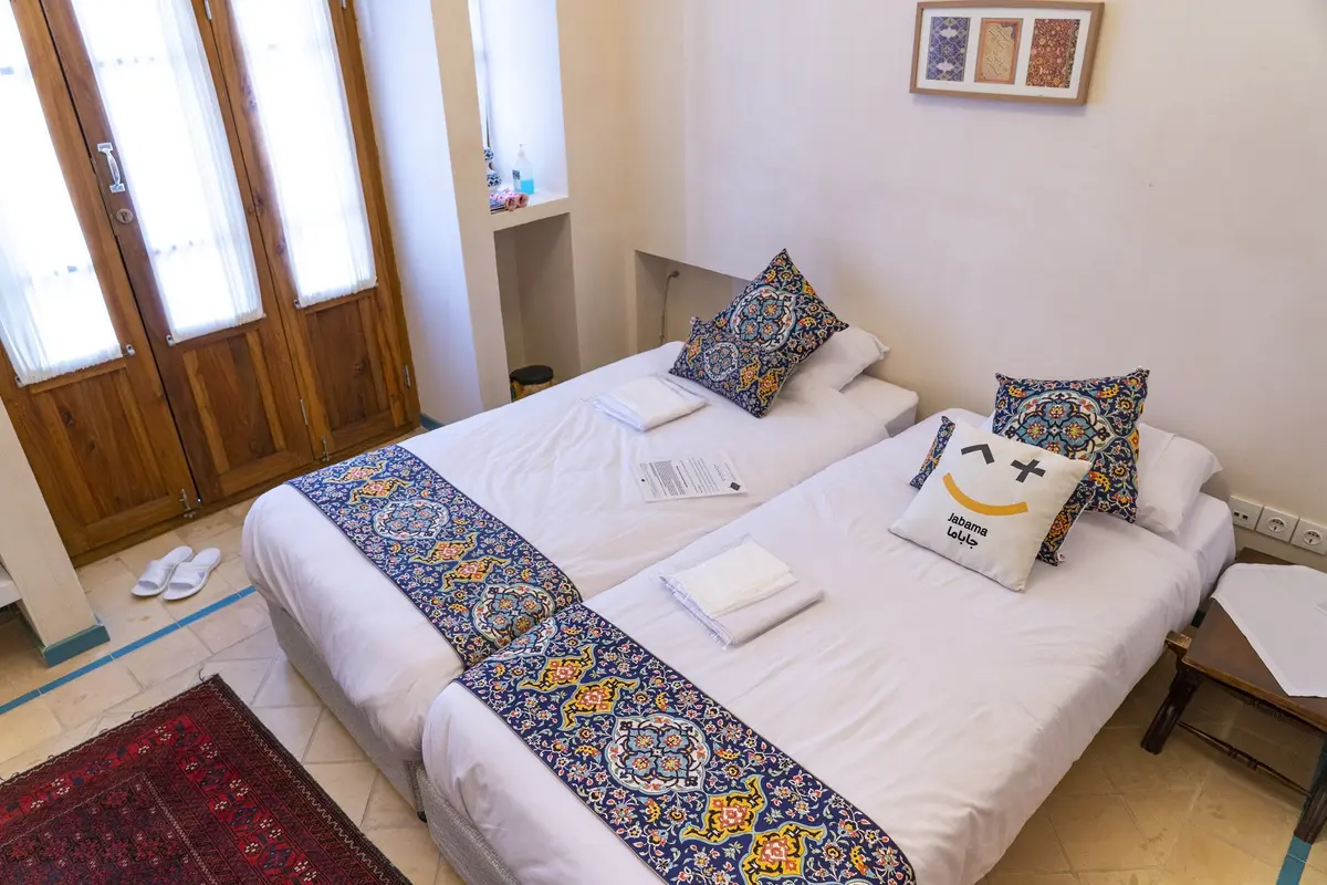 اقامتگاه سنتی کاشانه روشن - واحد 1