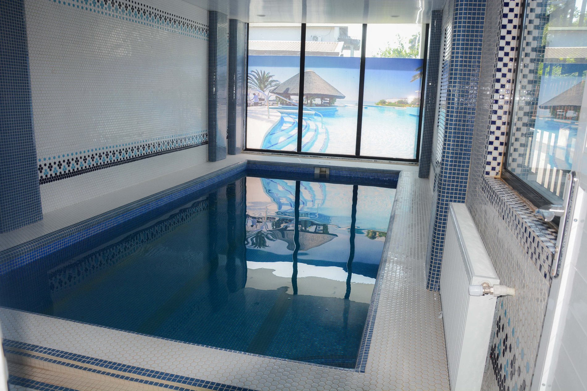 سه خوابه استخردار مدرن کریمی