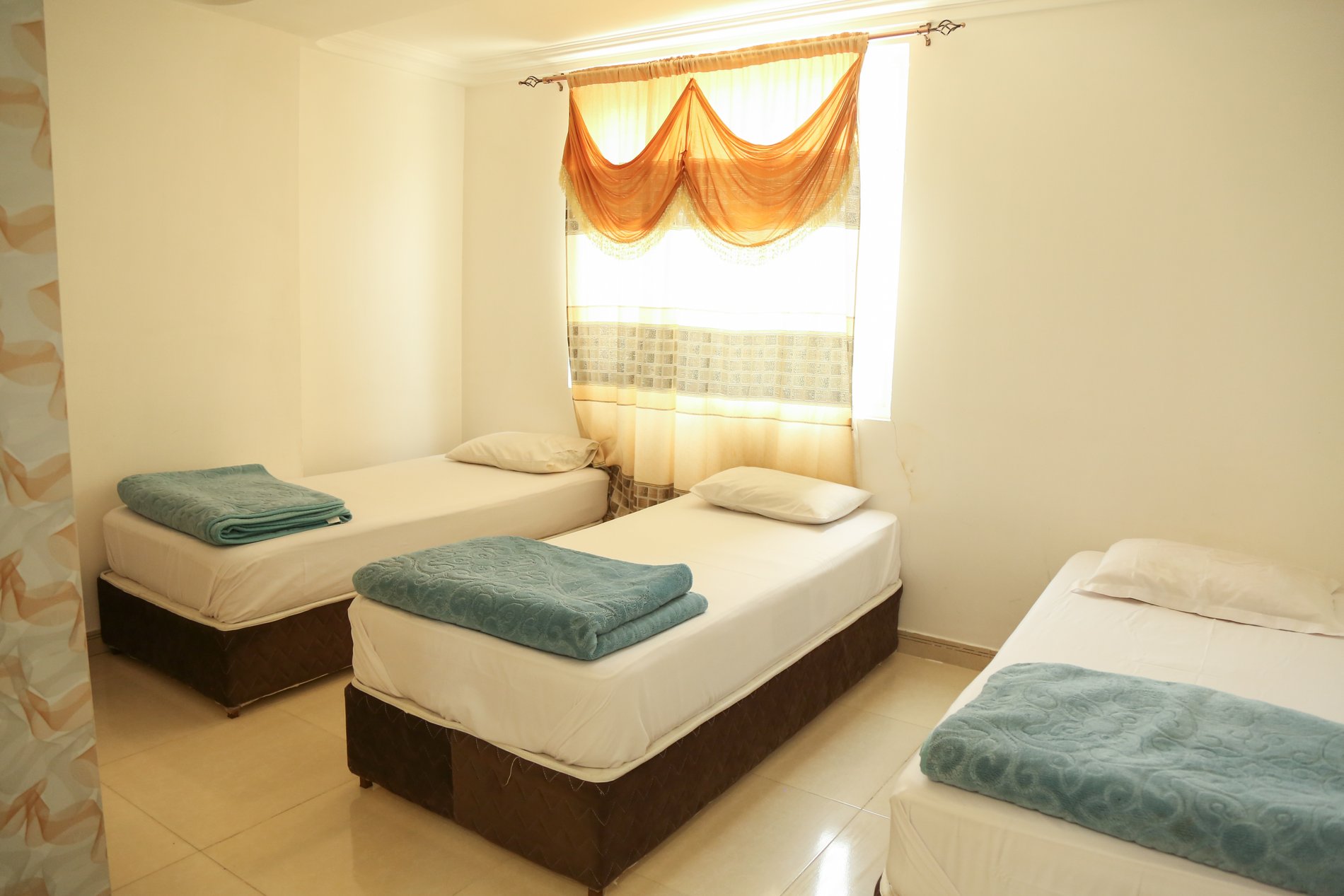 دوخوابه سام 1 واحد 2