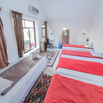 اقامتگاه سنتی خانه صفا یزد پنج تخته مستر102
