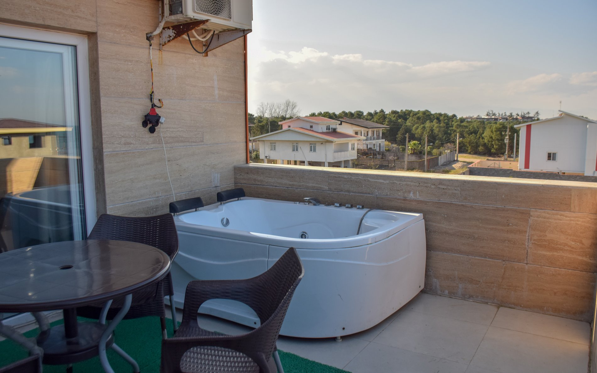 یک خوابه کاج واحد رویال