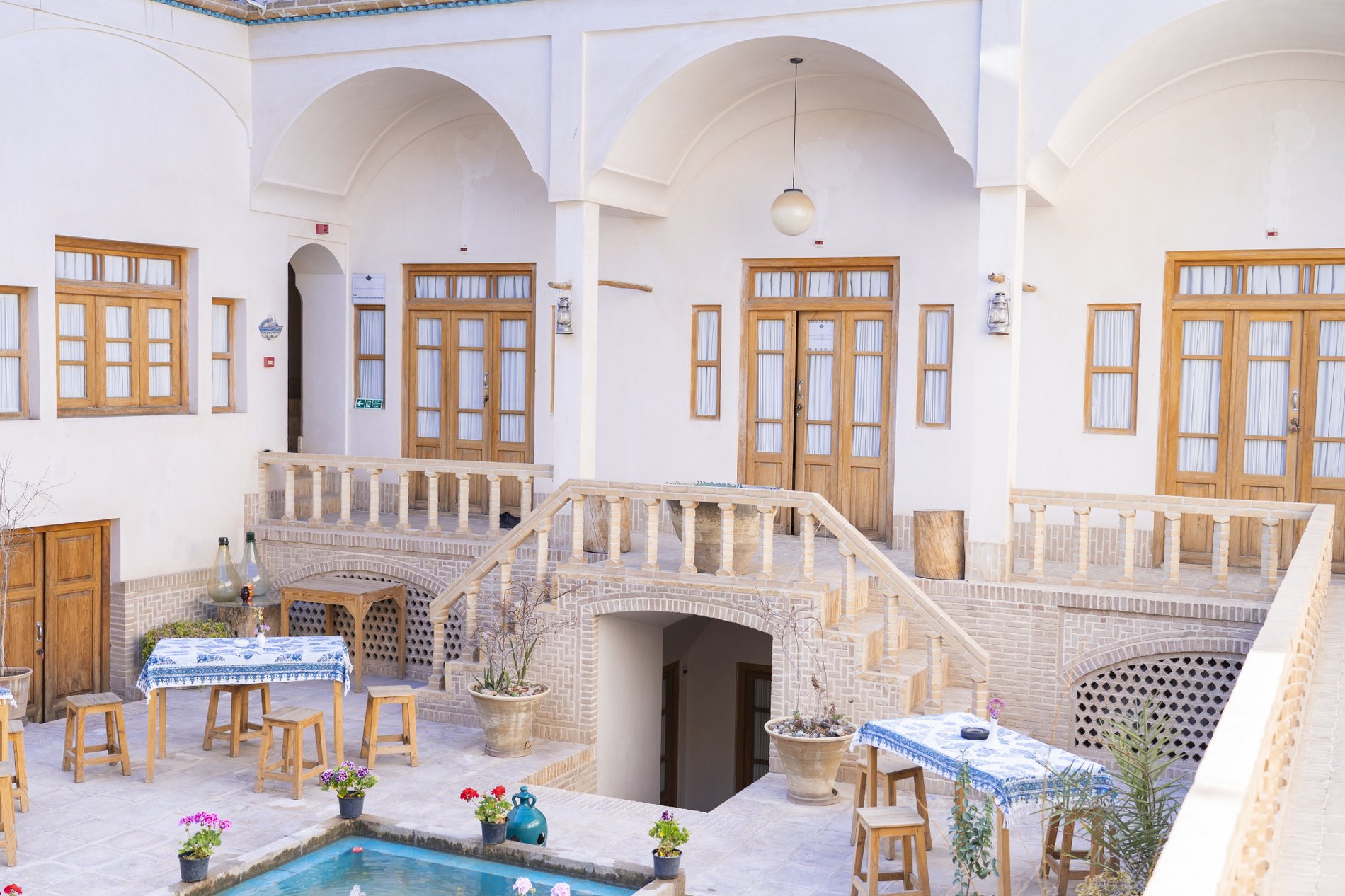 کاشانه روشن - واحد 2