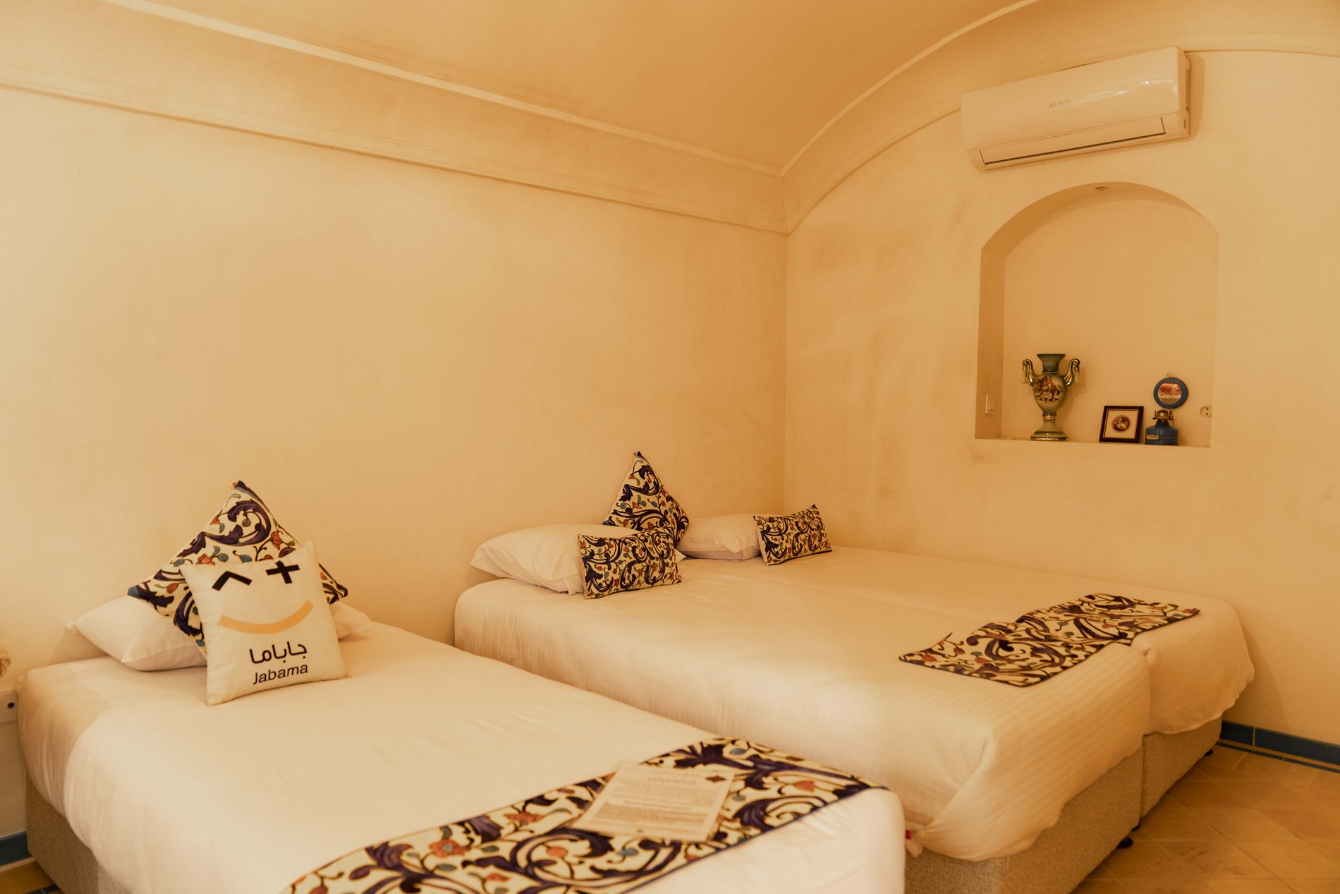 اقامتگاه سنتی کاشانه روشن - واحد 6