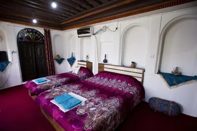 بومگردی عمارت قاجاریه - واحد شاه‌نشین