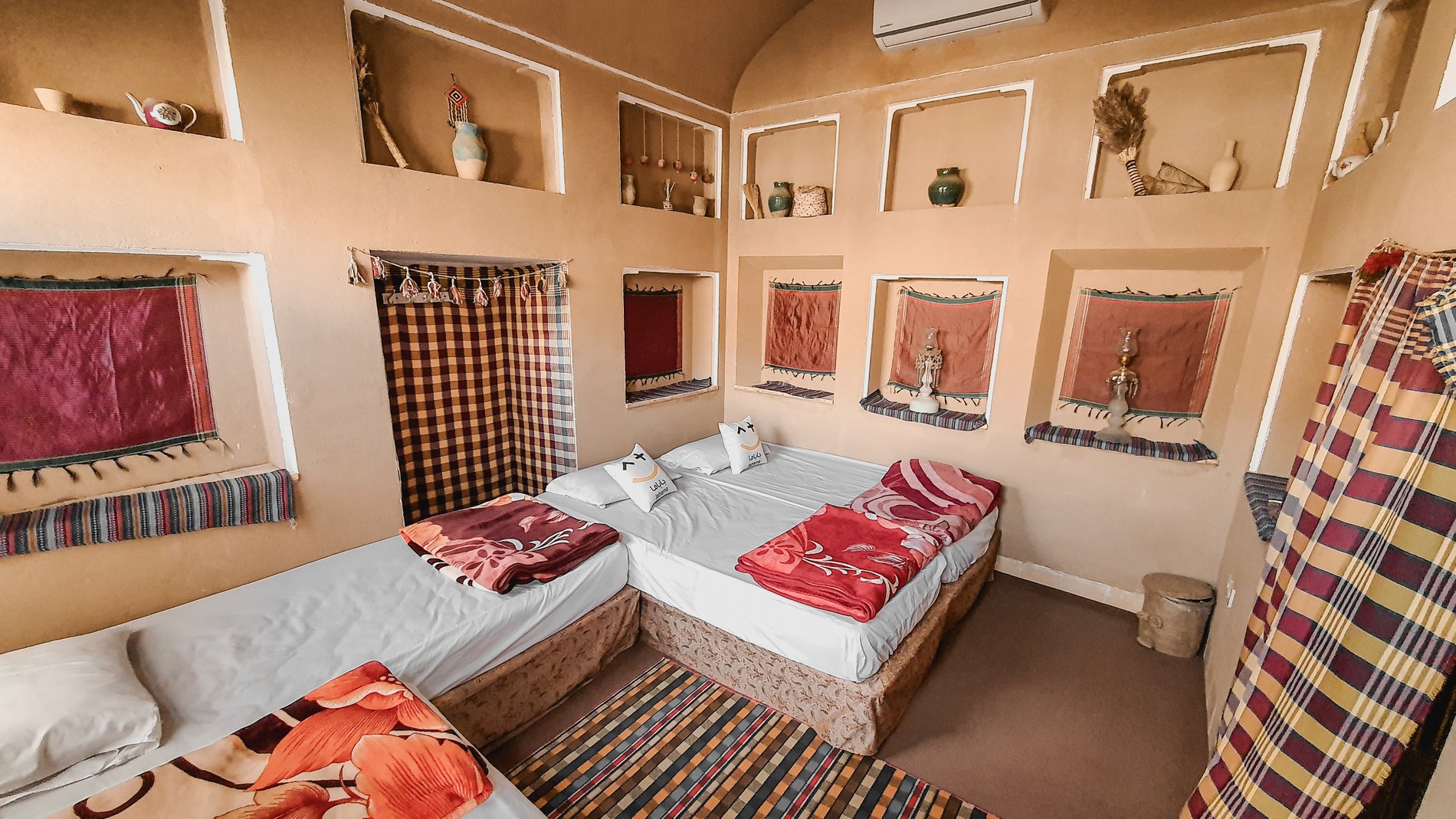 کدخدا فهرج - واحد مهرگان