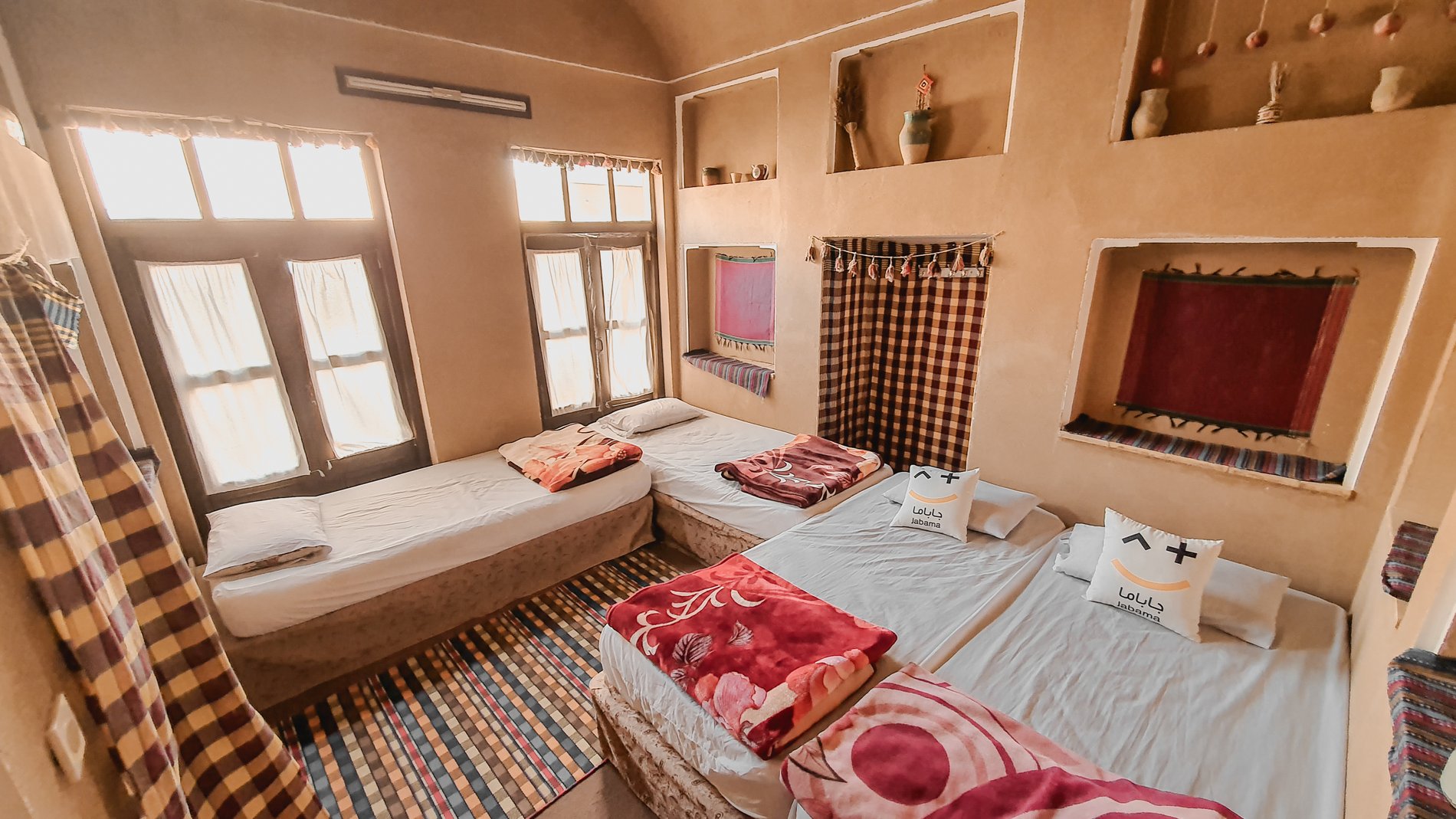 کدخدا فهرج - واحد مهرگان