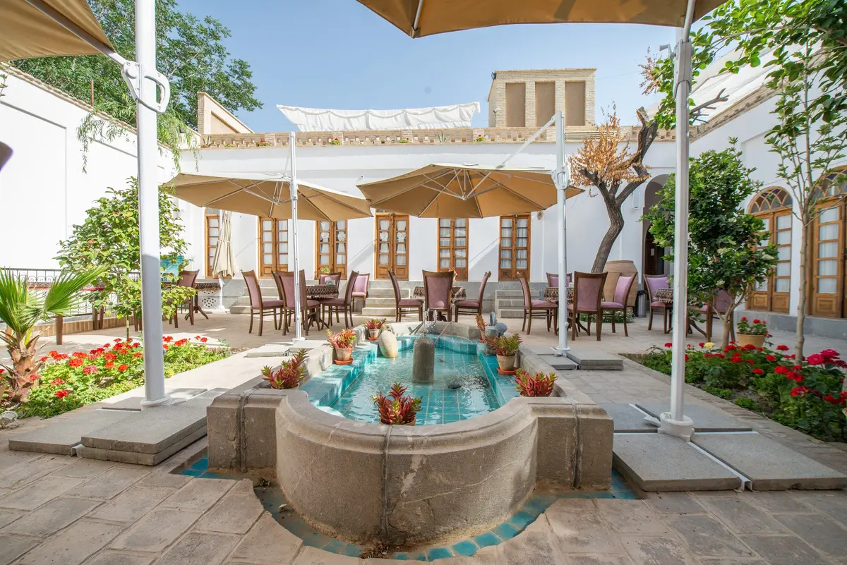 اقامتگاه سنتی هزار و یک شب چهارباغ - واحد شهرزاد