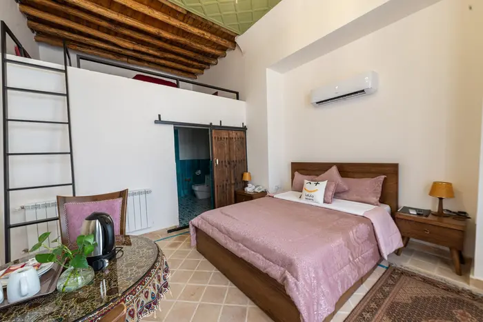 اقامتگاه سنتی هزار و یک شب چهارباغ - واحد شهریار