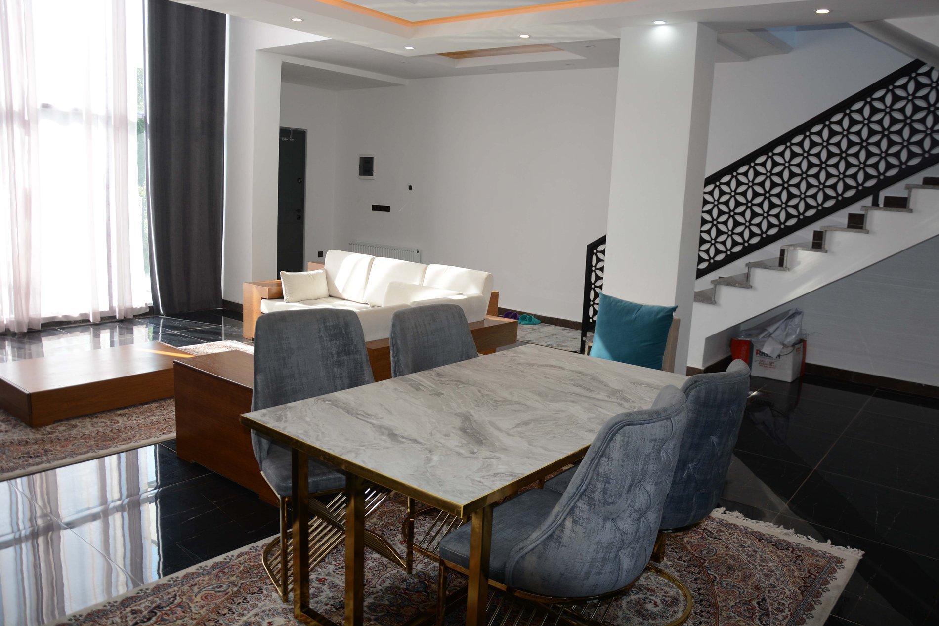 سه خوابه استخردار مدرن کریمی