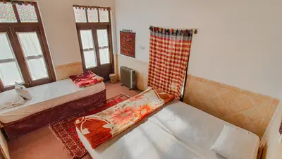 بومگردی کدخدا فهرج - واحد خان