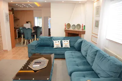 آپارتمان دوخوابه صنوبر 3