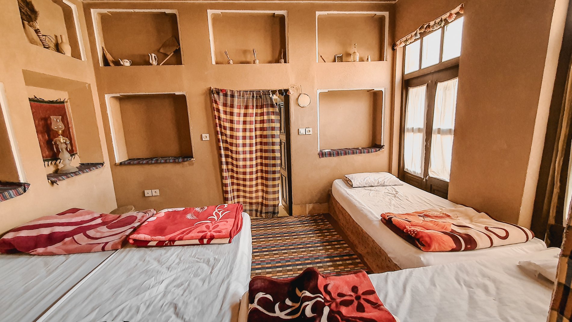 کدخدا فهرج - واحد مهرگان