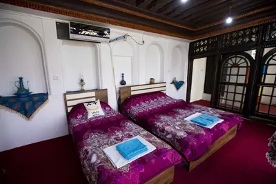 بومگردی عمارت قاجاریه - واحد شاه‌نشین