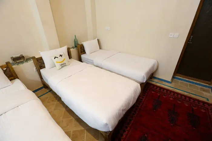 اقامتگاه سنتی میرزا تقی خان واحد پهلوی